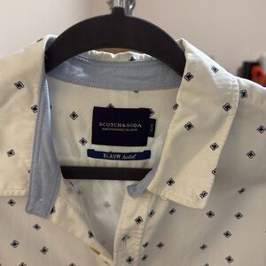 Casual white button down shirt men’s XL